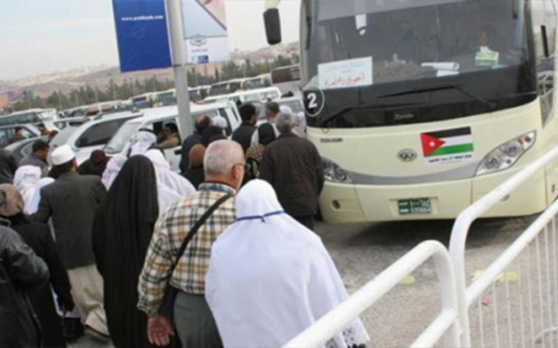 وزارة الأوقاف: وصول 27 حافلة لحجاج