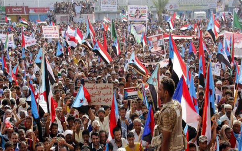 المجلس الانتقالي في اليمن يعلن توليه