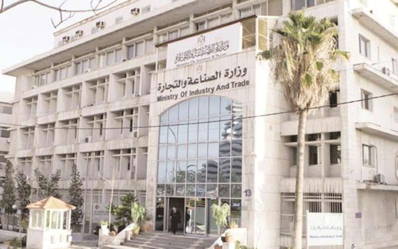 الصناعة: لا شكاوى من ممارسات مخلة