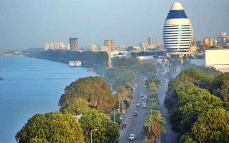 البرلمان العربي يطالب برفع اسم السودان