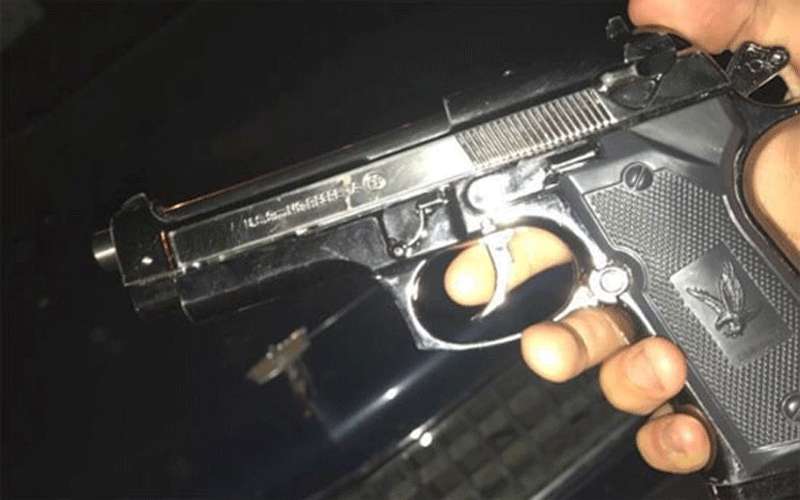 القبض على شخص اشهر سلاح ناري