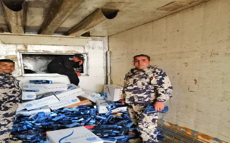 احباط تهريب 11300 كروز دخان إلى