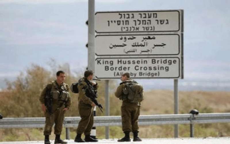 عائد من الأردن يحاول خنق إسرائيلي