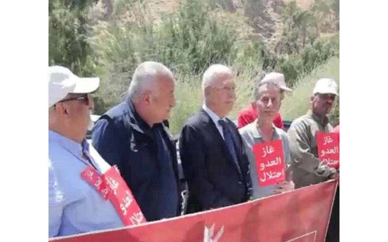 مهندسون يعتصمون ضد اتفاقية الغاز على