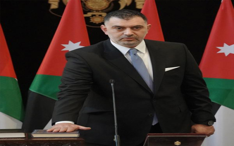 العمل تحول 13 قضية فساد إلى