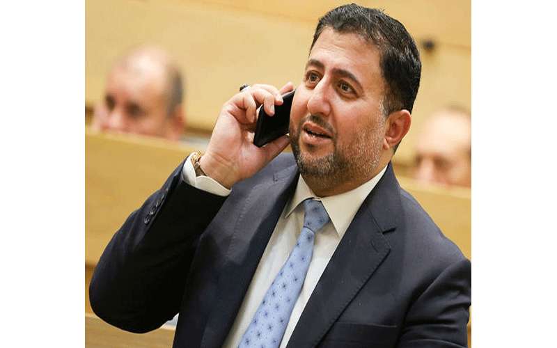 الرقب يسأل عن رفع معدلات قبول