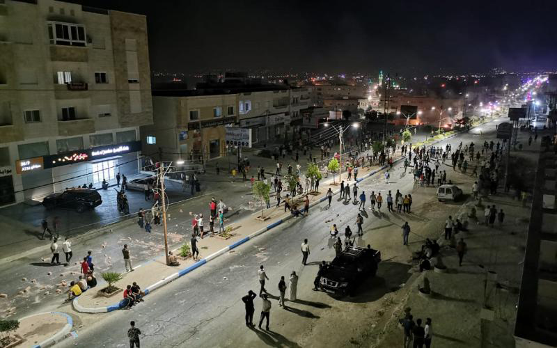 محافظ اربد ينقل مطالب نواب ووجهاء