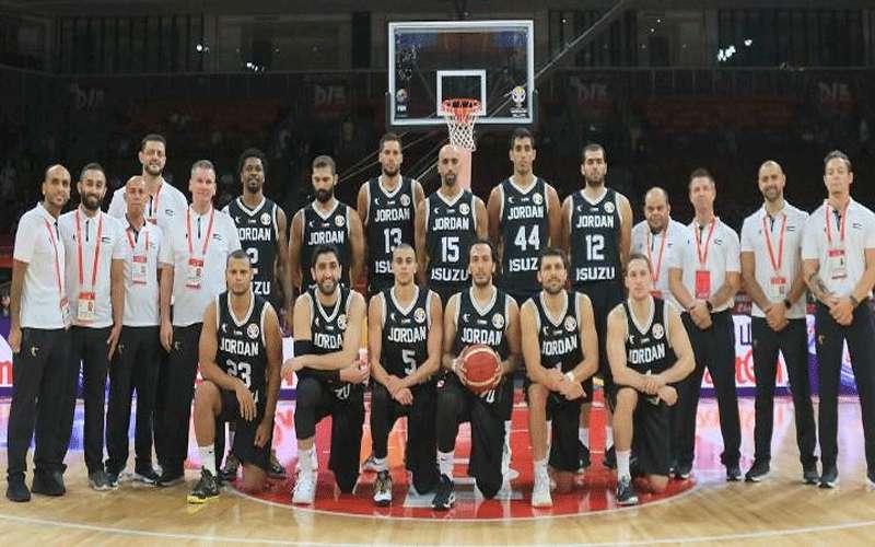 صقور السلة يواجهون فرنسا