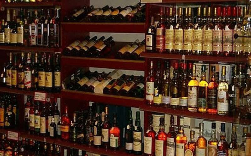 الكركي يطالب بنقل الخمارات خارج المدينة