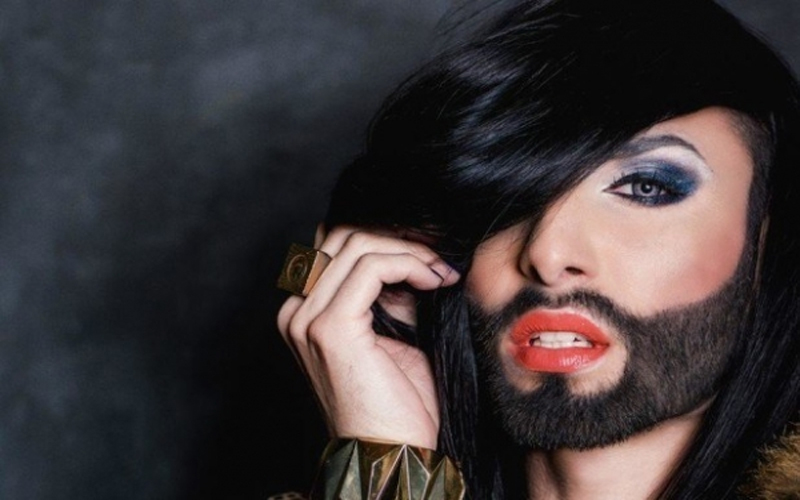 مدير مستشفى البشير يكشف حقيقة الفتاة