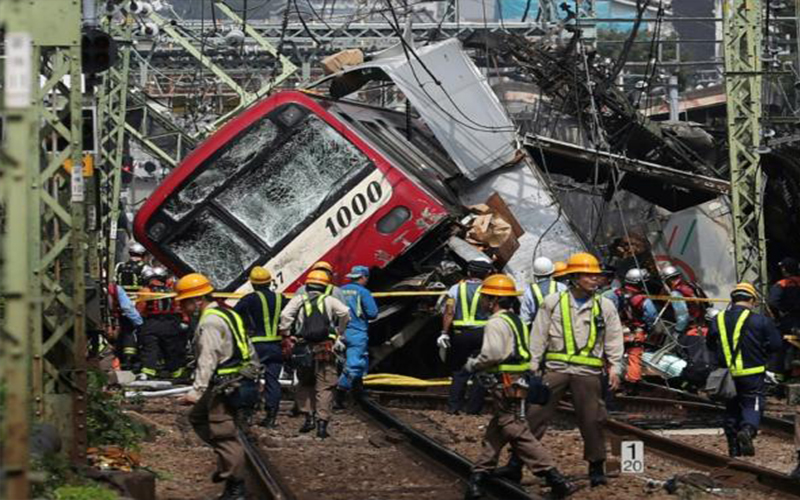 35 جريحا على الأقل في اصطدام