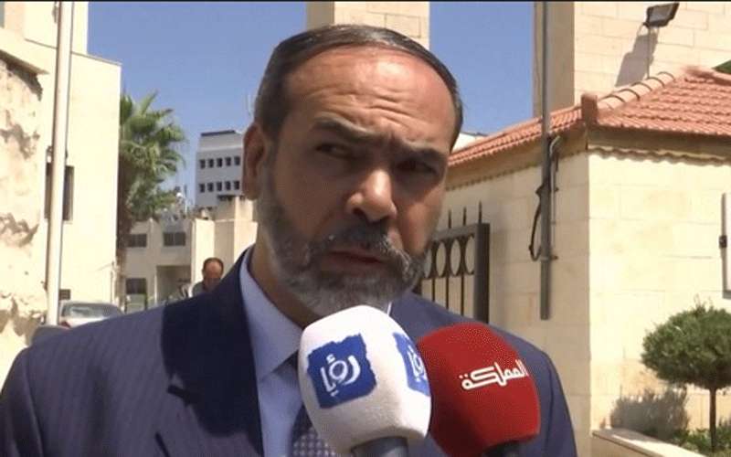 المعلمون يرفعون علاوتهم إلى 52%