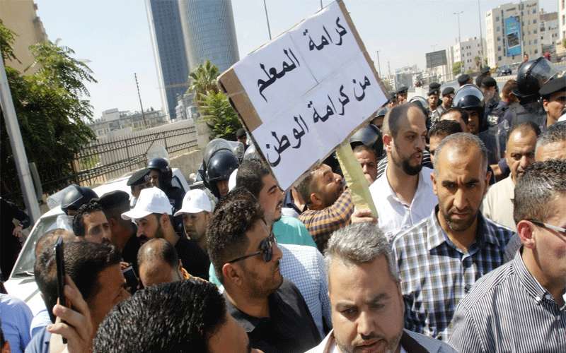 بدء محاكمة إضراب المعلمين غدا