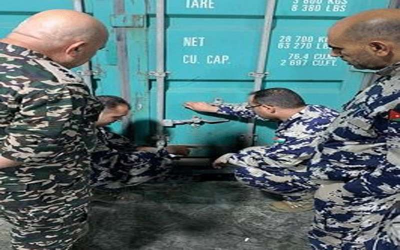 الجمارك تحبط تهريب منشطات جنسية