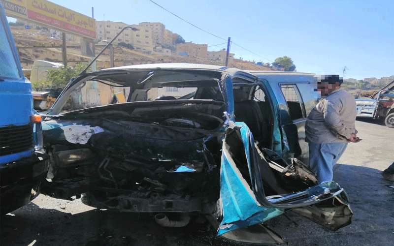 وفاة سائق وإصابة آخر بحادث تصادم