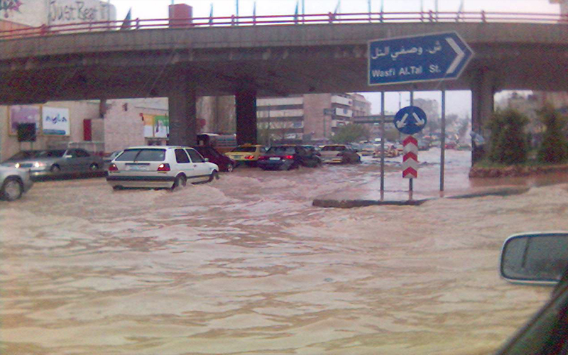 الشواربة : عمان لن تغرق كما