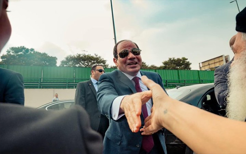 الرئيس المصري يصدر عفوا بذكرى نصر