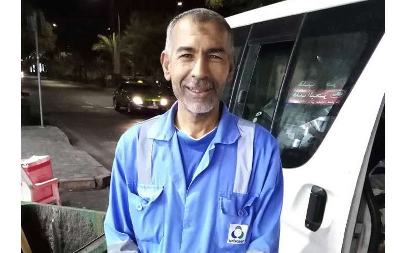 عامل وطن يعيد محفظة لصاحبها