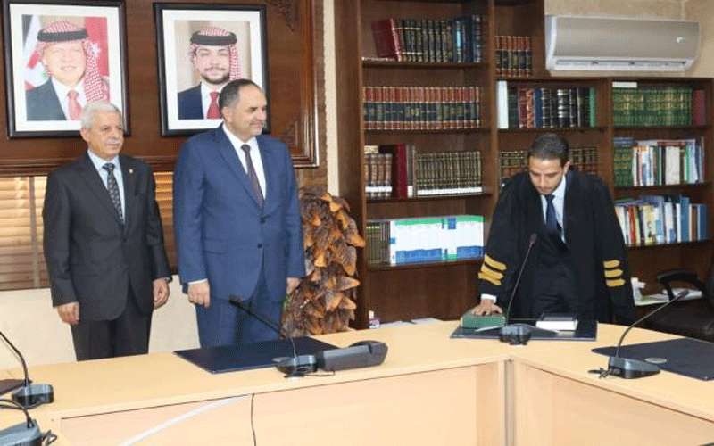 154 محاميا يؤدون اليمين القانونية (اسماء)