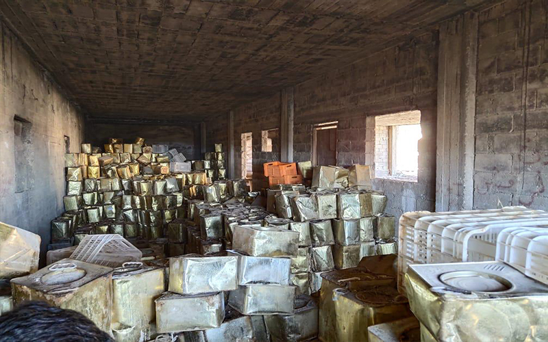 ضبط مستودع أجبان فاسدة تقدر بحوالي