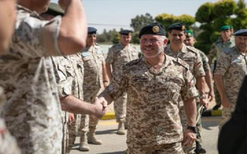 الملك: خطة للنهوض بالاقتصاد الوطني واولويتنا