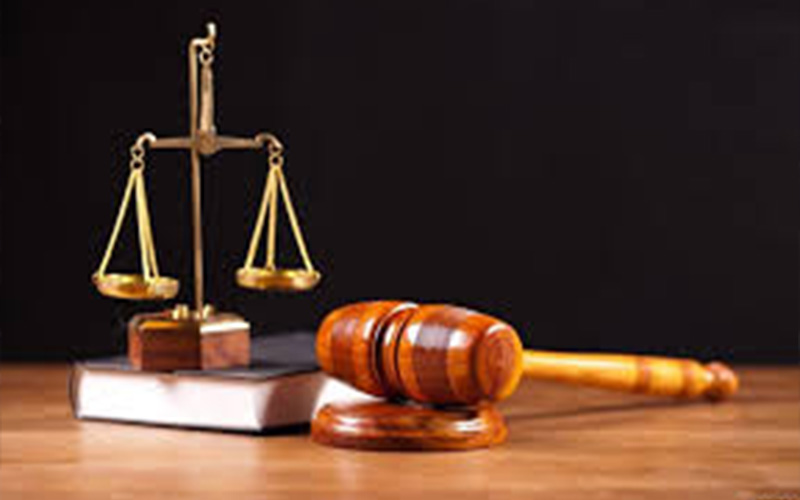 توقيف موظف بوزارة العدل بتهمة اثارة