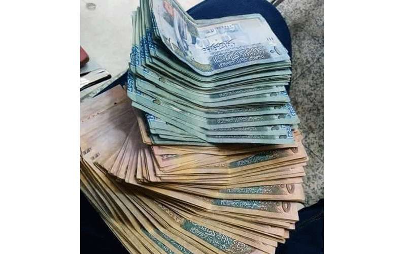 بدء صرف رواتب شهرين لمعلمي الطلبة