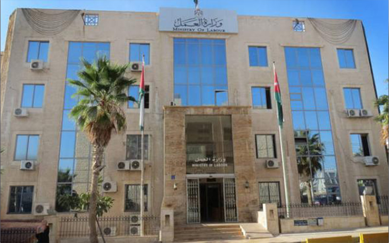 تشغيل 186 أردنيا في قطر و35