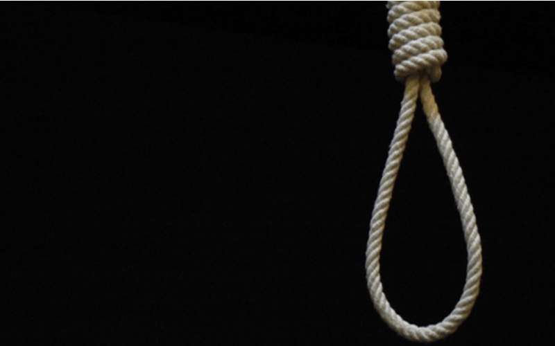 الإعدام لفتاتين قتلتا مسنا وخادمته داخل