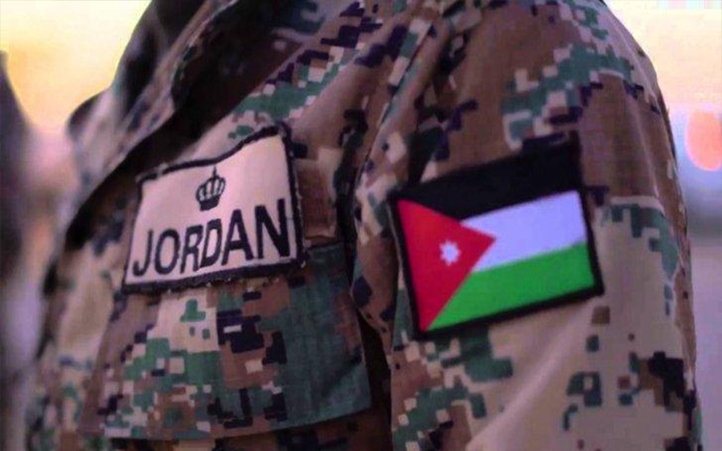 الجيش ينهي عقد المستشار العميد أليكس