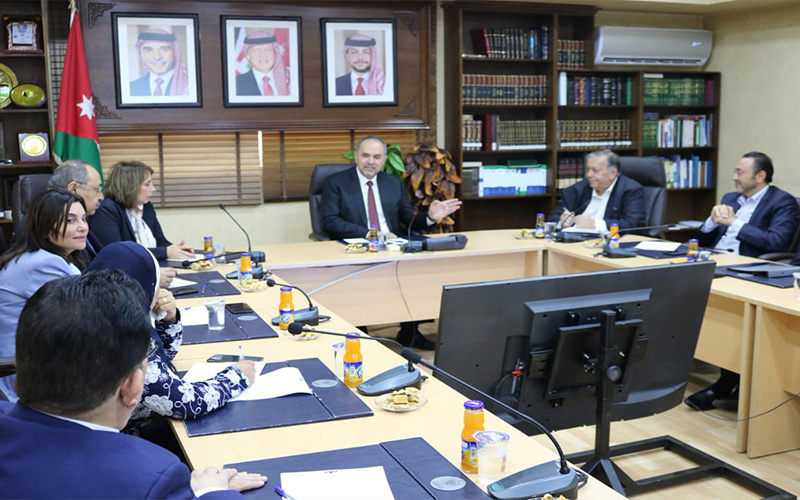 وزير العدل: لجنة وزارية لدراسة موضوع