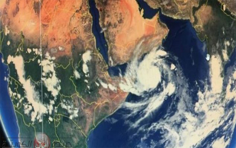 تحذيرات من إعصار يتجه نحو السعودية