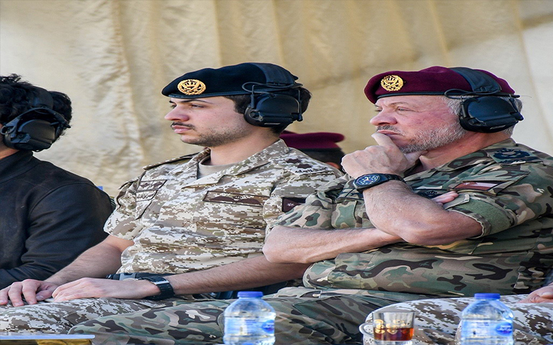 الملك وولي العهد يزوران القوات الخاصة