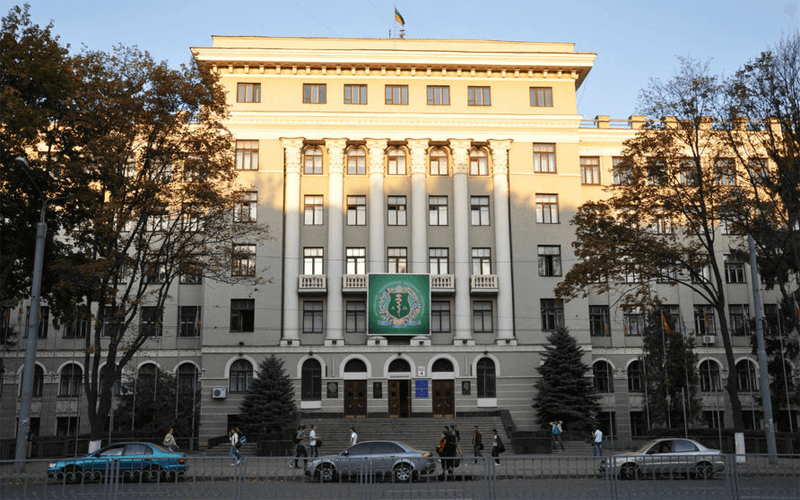 مطالبات بالتدخل بعد فصل 100 أردني