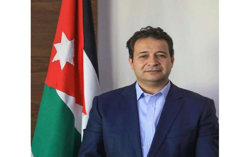 ابو رمان يودع موظفي وزارتيه