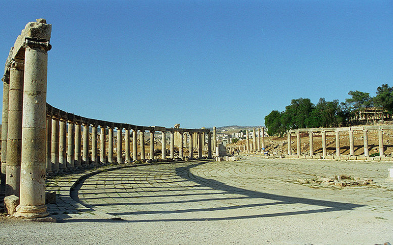 بعد حادثة الطعن .. أهالي جرش