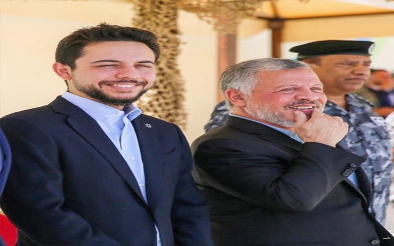 الملك وولي العهد يتلقيان برقيات تهنئة