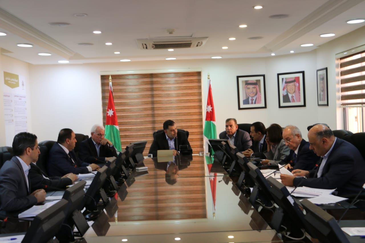 تأجيل اعتماد نظام الخدمة المدنية الجديد