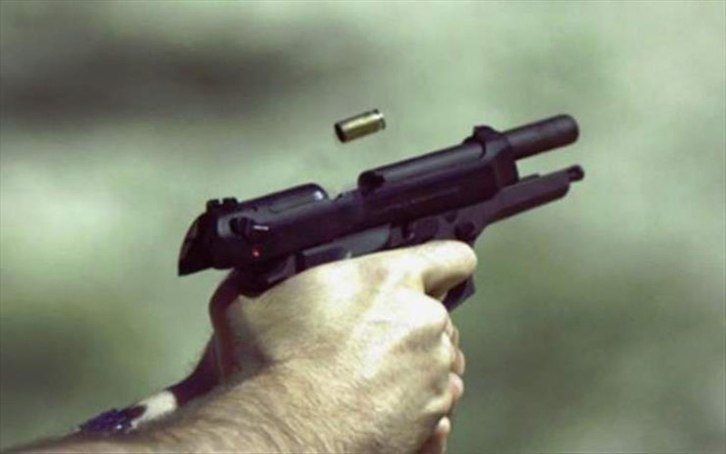 اصابتان بعيارات نارية اثر مشاجرة في