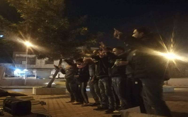 المتعطلون عن العمل لـنيسان: نعيش لاجئين