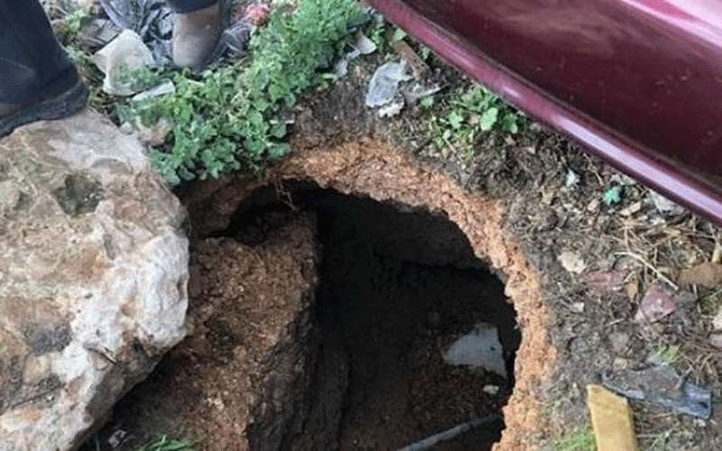 إنقاذ عائلة حوصرت بانهيار أتربة