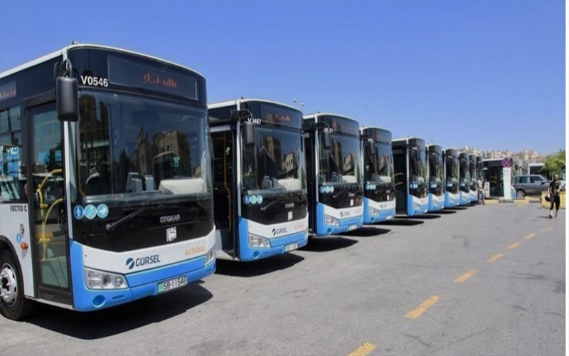 تشغيل 8 مسارات جديدة لـباص عمان