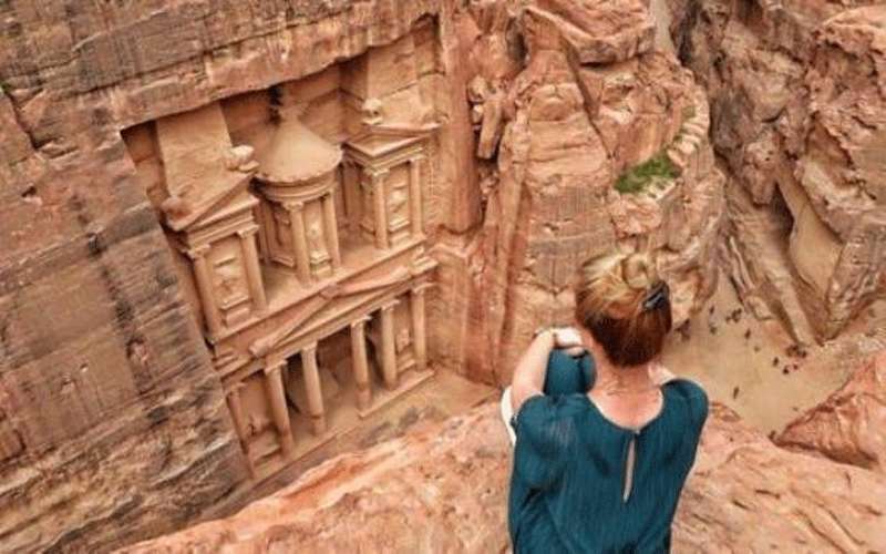 البترا تحتفل بالسائح رقم مليون الخميس