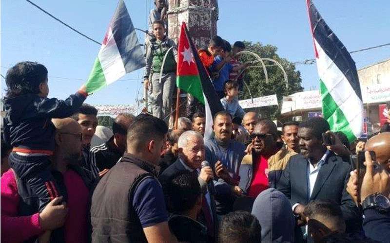 أردنيون يحتفلون باستعادة الباقورة والغمر بالأغوار