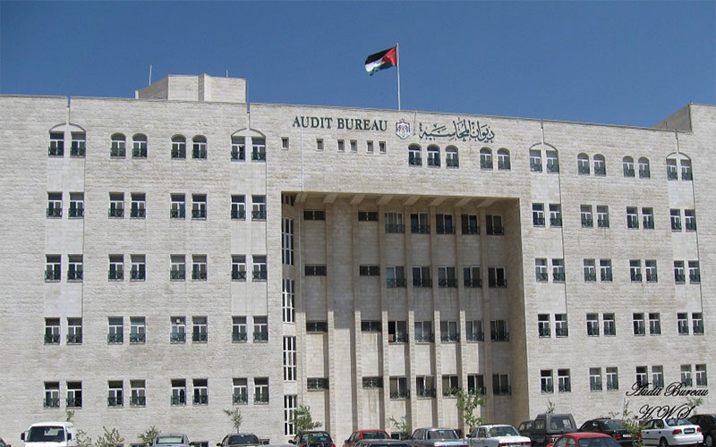 مصدر في التشريع والرأي يوضح حول