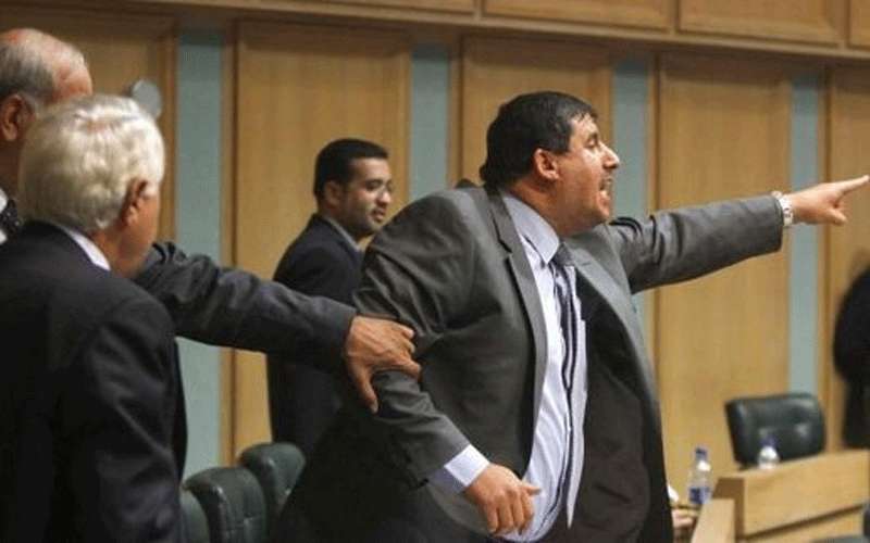 يحيى السعود يتوعد متهميه بالفساد بتحويلهم