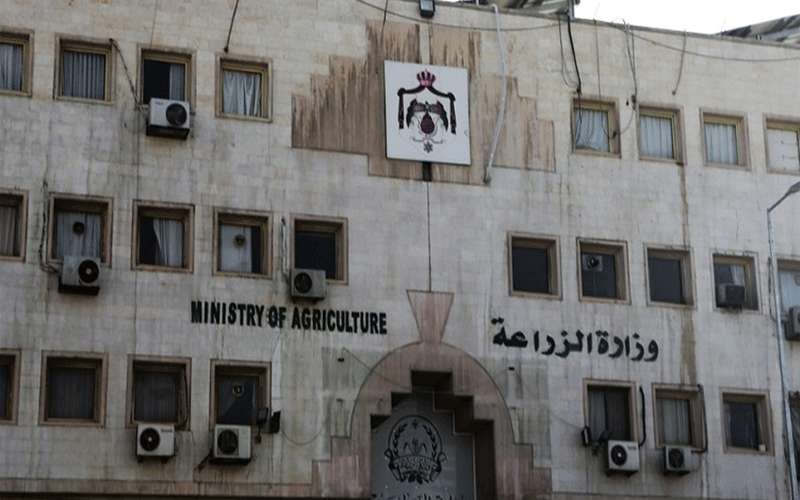 صرف 7250 دينارا لوزير زراعة سابق