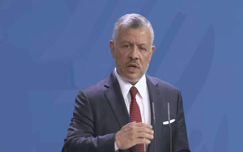 الملك: البرنامج الاقتصادي يهدف للتخفيف عن