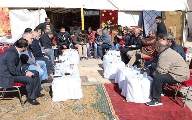 تجارة عمان تعاين اضرار محلات تقاطع