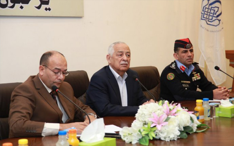 بتوجيهات ملكية .. العيسوي يزور عشائر